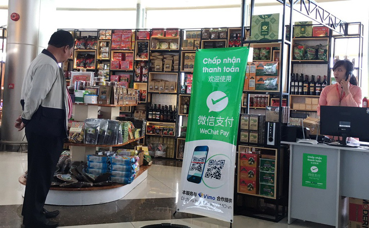 Cửa hàng sân bay Liên Khương rút quảng bá WeChat Pay của Trung Quốc - Ảnh 1.