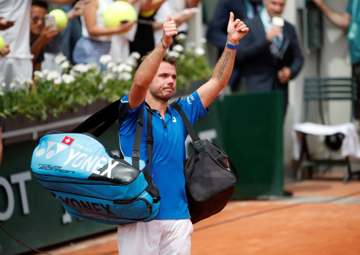 Cựu vô địch Wawrinka chia tay Roland Garros ngay vòng 1 - Ảnh 1.