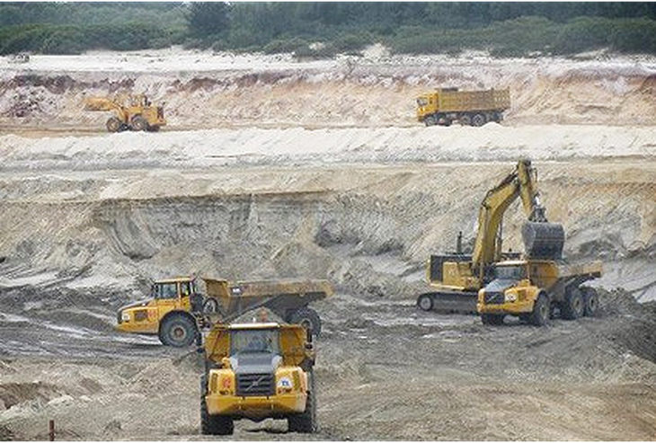 Hà Tĩnh muốn kết thúc dự án mỏ sắt Thạch Khê - Ảnh 1.