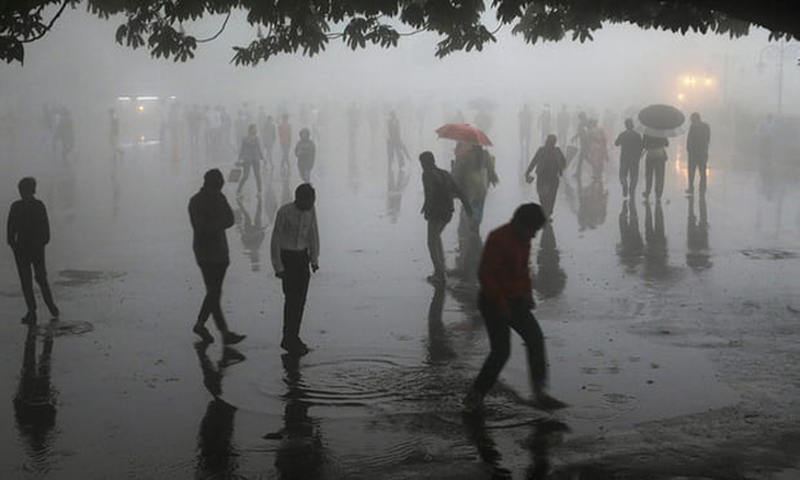 Clip bão cát kinh hoàng giết chết ít nhất 100 người ở Ấn Độ - Ảnh 3.