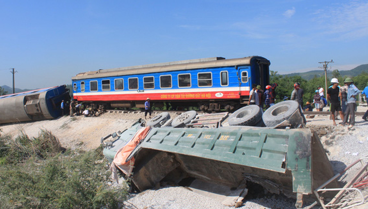 Ngành đường sắt công bố nguyên nhân 2 tai nạn nghiêm trọng - Ảnh 2.