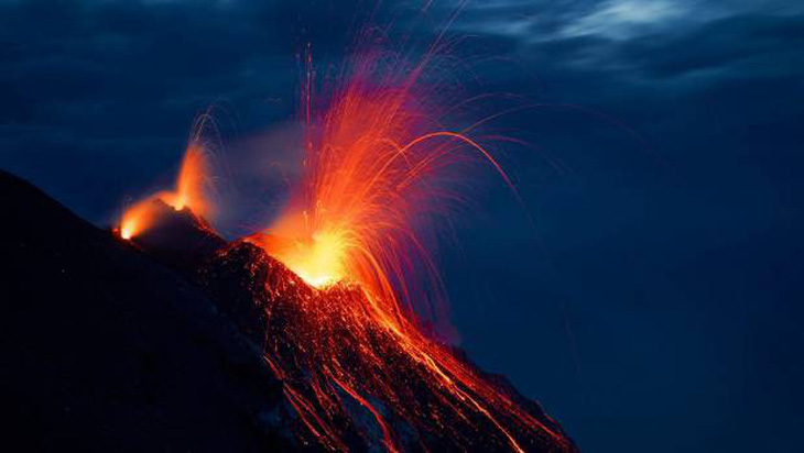 7 điều cần nhớ để bảo toàn tính mạng khi xem núi lửa - Ảnh 3.