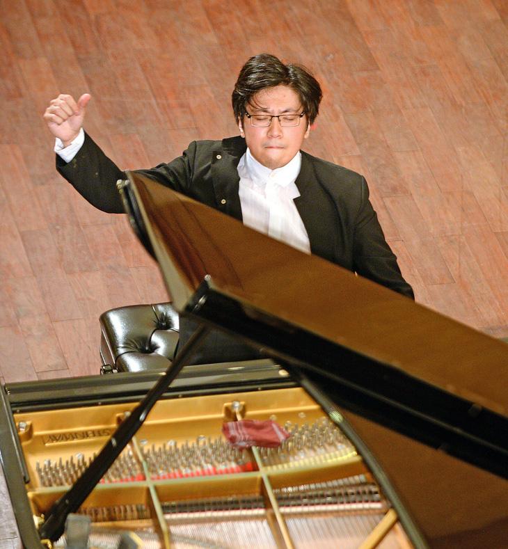 Lưu Hồng Quang đoạt giải nhì tại cuộc thi Piano quốc tế - Ảnh 1.
