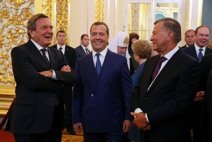 Thủ tướng Medvedev lại được đề cử làm thủ tướng Nga - Ảnh 2.