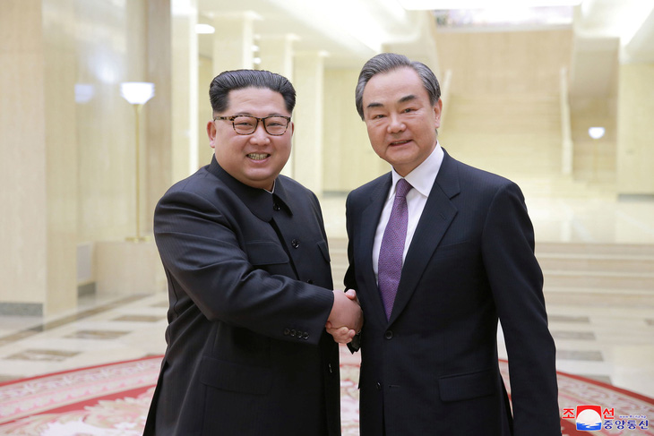 Ông Kim vừa rời Trung Quốc, ông Trump điện cho ‘ông bạn Tập’ - Ảnh 5.