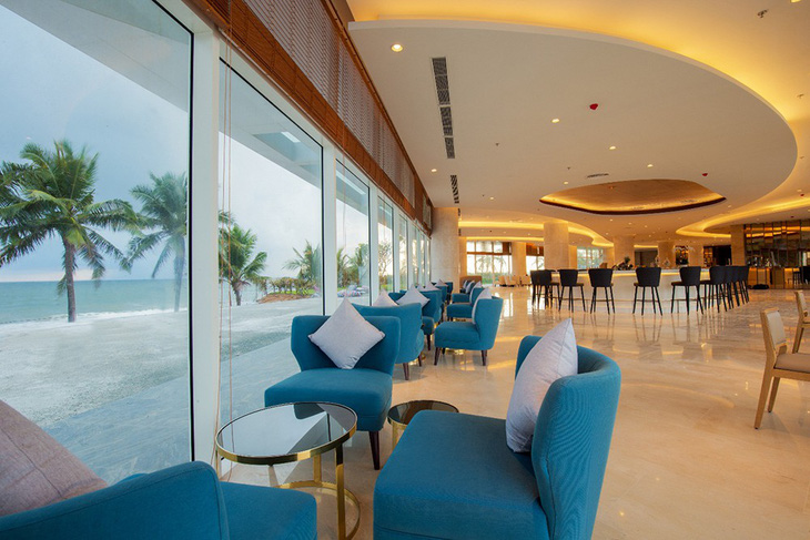 Khai trương khách sạn hình con tàu Seashells Phú Quốc Hotel & Spa - Ảnh 3.