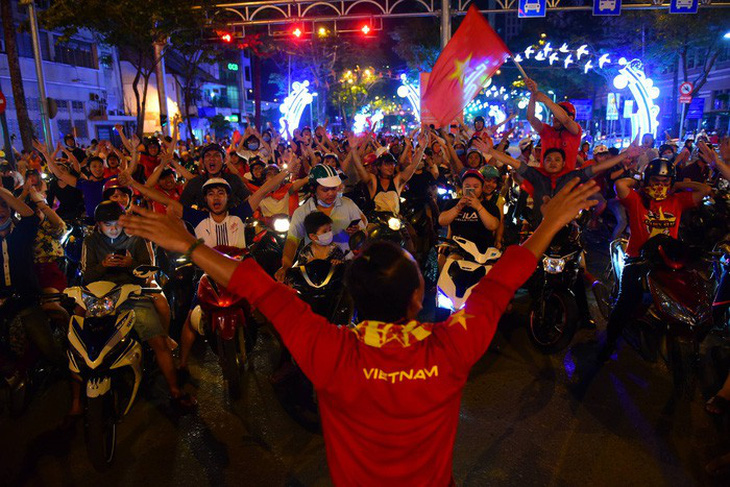 Bóng đá Việt đang rất cần một soái ca - Ảnh 1.