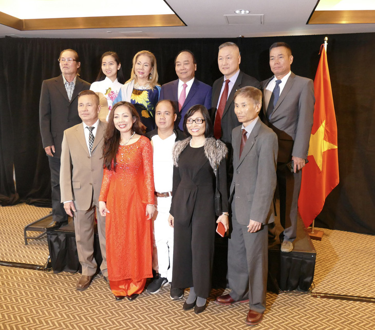 Thủ tướng gặp bà con người Việt ở Canada - Ảnh 4.