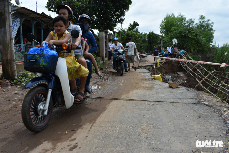 Sạt lở nhiều ở An Giang là do mưa và biến đổi dòng chảy - Ảnh 2.
