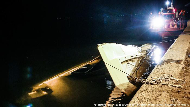 Tàu đâm sà lan trên sông Volga, 11 người thiệt mạng - Ảnh 2.