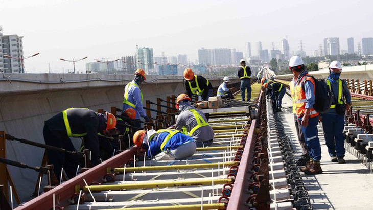 Metro Bến Thành - Suối Tiên có tiền vẫn không xài được - Ảnh 1.