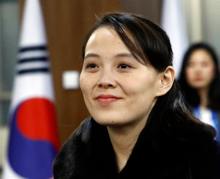 Ông Kim Jong Un đưa đến 4 phụ nữ cùng dự hội đàm thượng đỉnh - Ảnh 1.