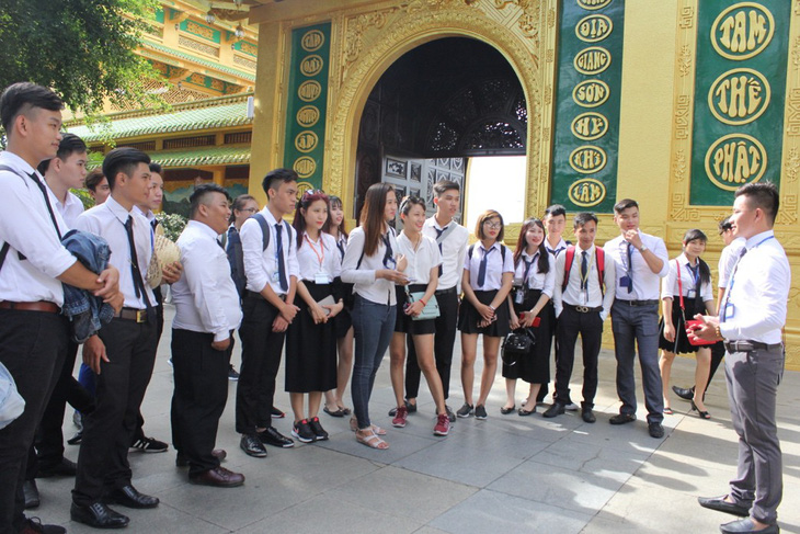 Trường Trung cấp Việt Giao tư vấn tuyển sinh vào lớp 10 - Ảnh 1.