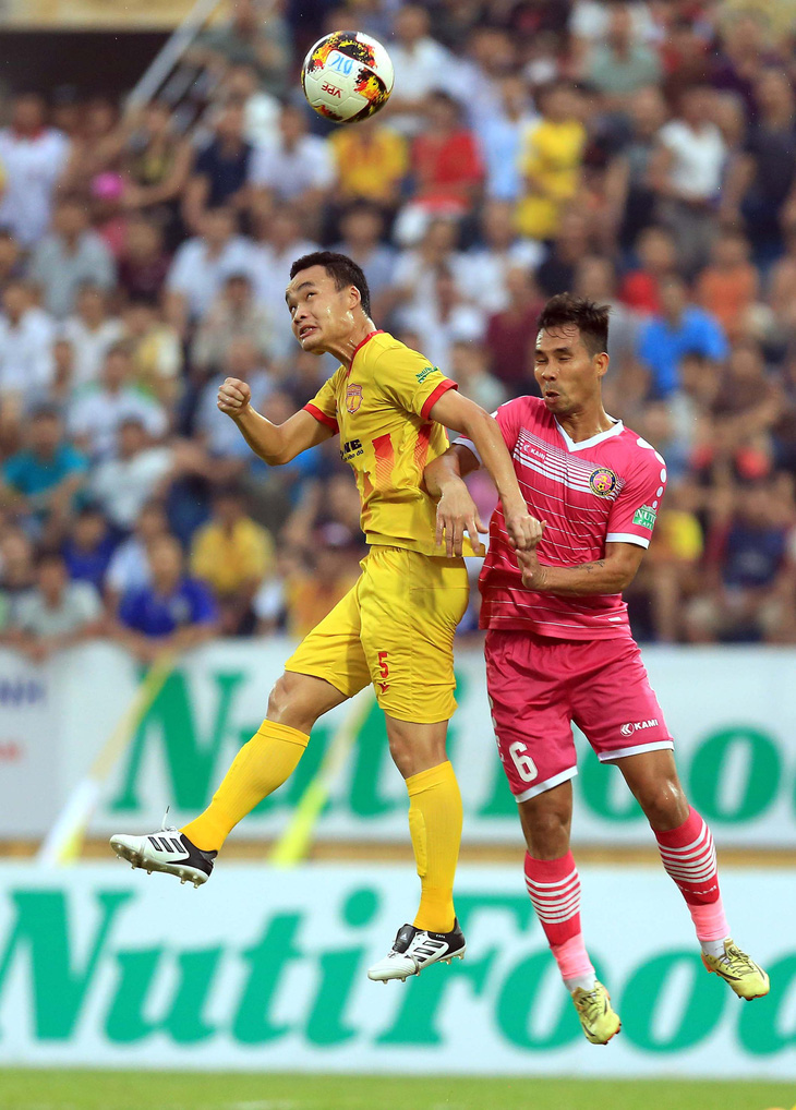 Nam Định thắng trận thứ hai tại V-League 2018 - Ảnh 1.