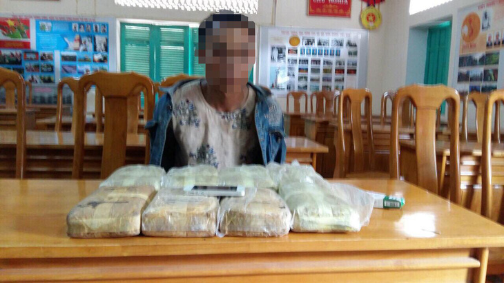 Phá đường dây chuyển 48.000 viên ma túy từ Lào vào Việt Nam - Ảnh 1.