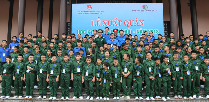 200 chiến sĩ nhí Thanh Hóa bước vào Học kỳ quân đội - Ảnh 1.