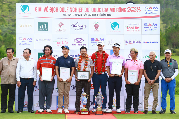 Nguyễn Văn Bằng lần đầu tiên vô địch golf quốc gia - Ảnh 1.