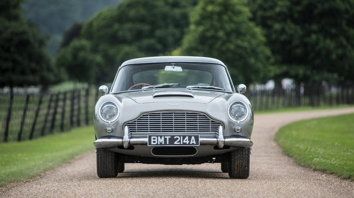 Đấu giá chiếc Aston Martin DB5 trong phim Điệp viên 007 - Ảnh 1.