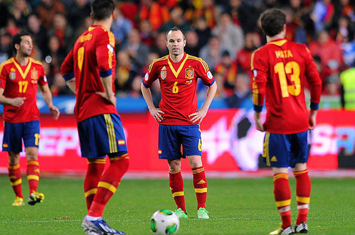 Cửa ải cuối cùng của Bồ Đào Nha, Tây Ban Nha ở vòng bảng - Ảnh 2.
