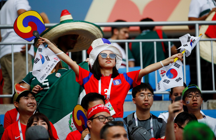 Hàn Quốc - Mexico 1-2: Son Heung Min không cứu nổi Hàn Quốc - Ảnh 1.
