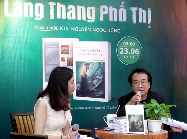 Lang thang vẽ tranh, ghi chép và hớp hồn phố thị - Ảnh 1.