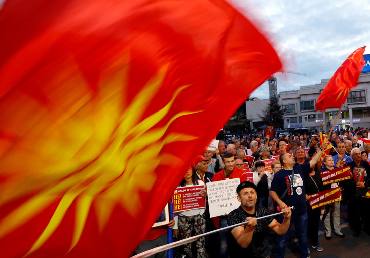Đảng đối lập lớn nhất Macedonia phản đối tên gọi mới của đất nước - Ảnh 1.