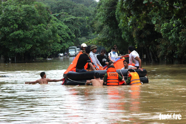 Hà Giang bị mưa lũ chia cắt, 2 người thiệt mạng - Ảnh 5.