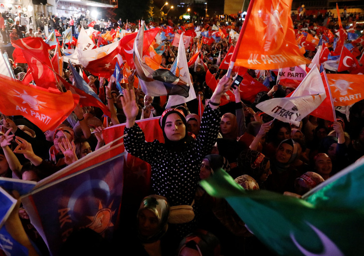 Tổng thống Thổ Nhĩ Kỳ tự tuyên bố chiến thắng - Ảnh 2.