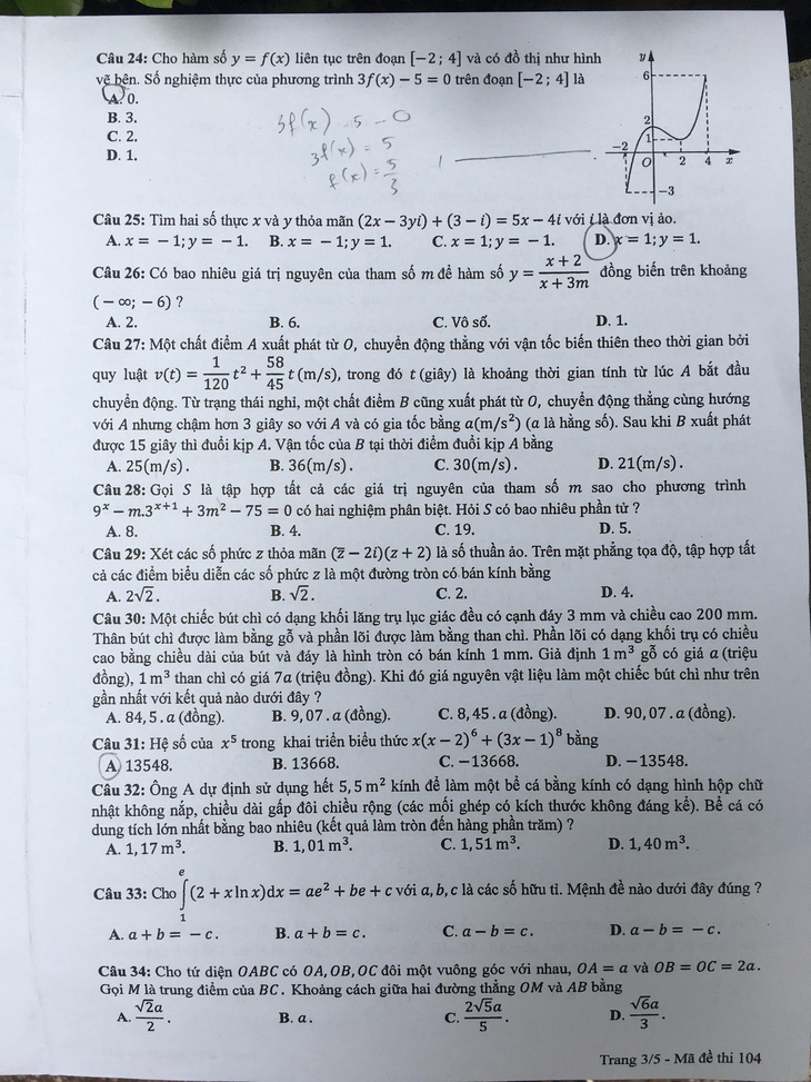 Thí sinh than đề thi toán THPT quốc gia dài và khó, nhiều em bật khóc - Ảnh 24.