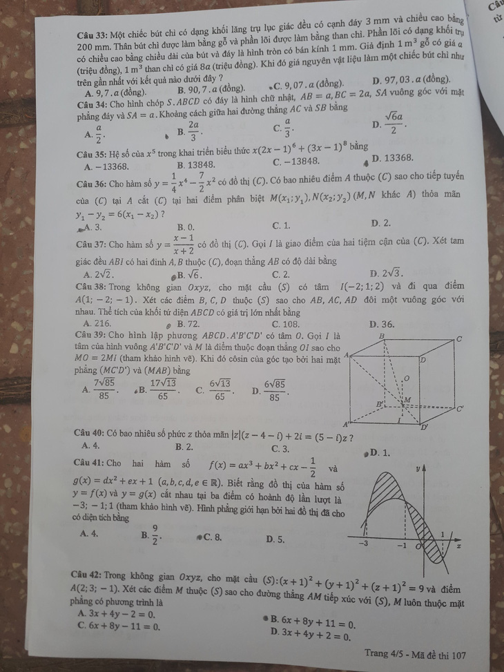 Thí sinh than đề thi toán THPT quốc gia dài và khó, nhiều em bật khóc - Ảnh 30.