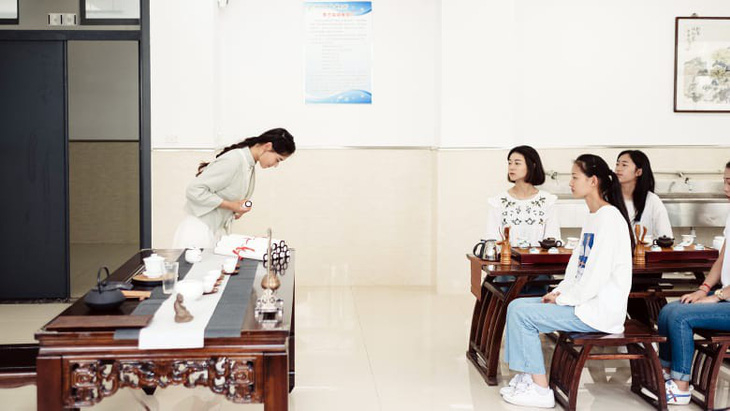 Phụ nữ Trung Quốc luyện công dung ngôn hạnh kỷ nguyên Tập Cận Bình - Ảnh 1.
