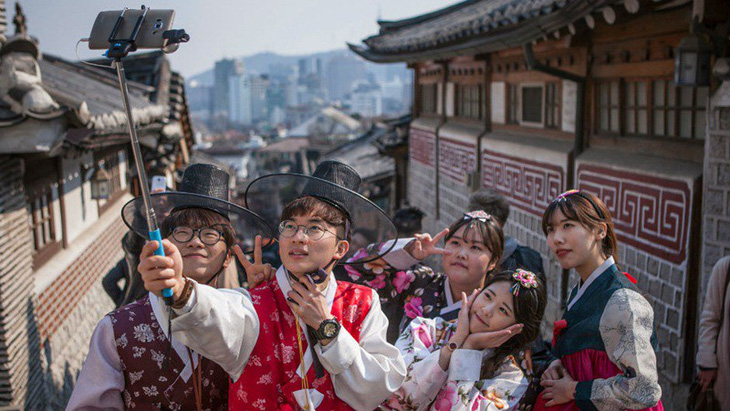 82% người Hàn thích đi nghỉ hè trong nước Hàn - Ảnh 1.