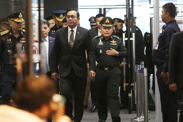Thủ tướng Thái kêu gọi ông Thaksin quay về nếu ‘vô tội’ - Ảnh 1.