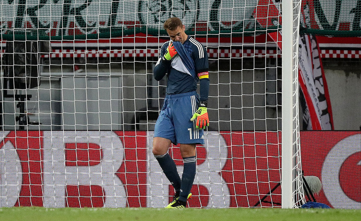 Vừa trở lại, Neuer mắc lỗi trong trận Đức thua Áo - Ảnh 2.