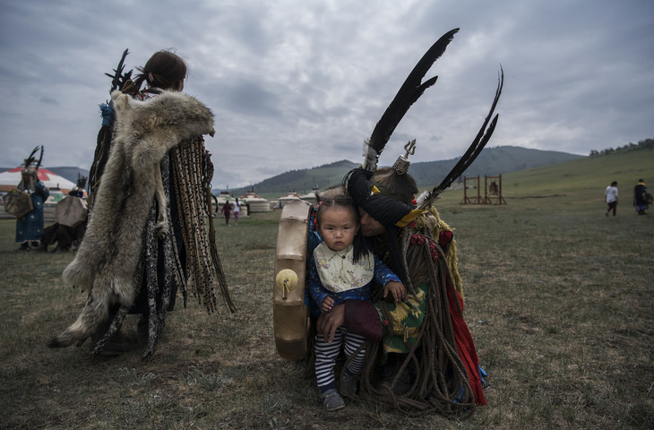 Đến Mông Cổ xem nghi thức pháp sư đón mùa hè - Ảnh 9.