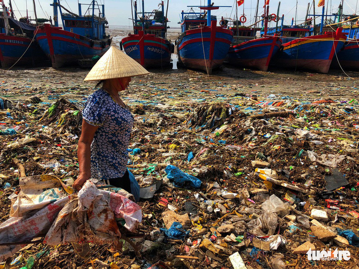 Ô nhiễm rác thải nhựa trở thành vấn nạn quốc gia - Ảnh 1.