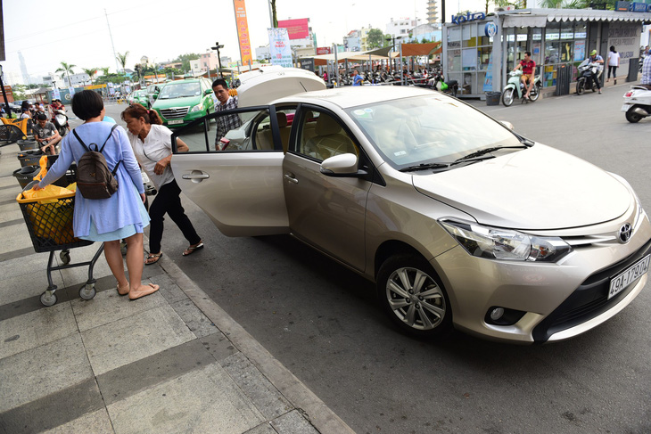 TP.HCM kiến nghị tạm dừng đề án quy hoạch phát triển taxi - Ảnh 1.