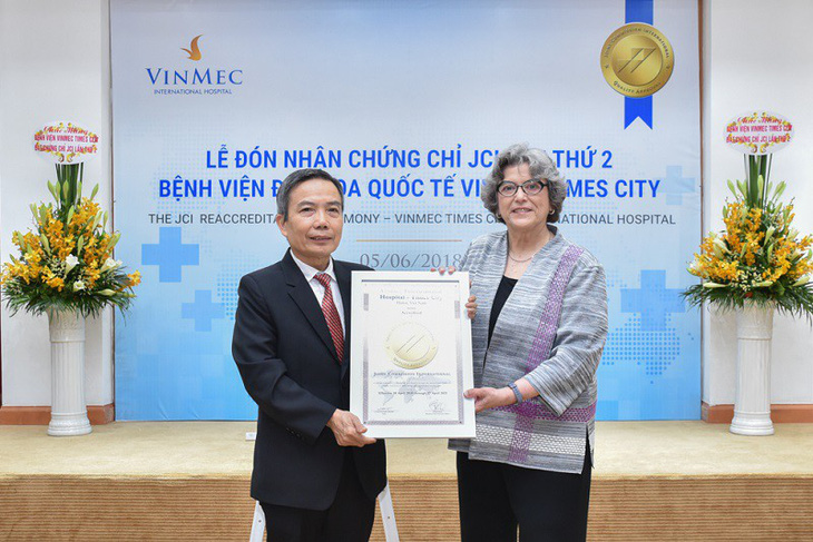 Bệnh viện Vinmec lần thứ hai nhận chứng chỉ chất lượng quốc tế - Ảnh 1.