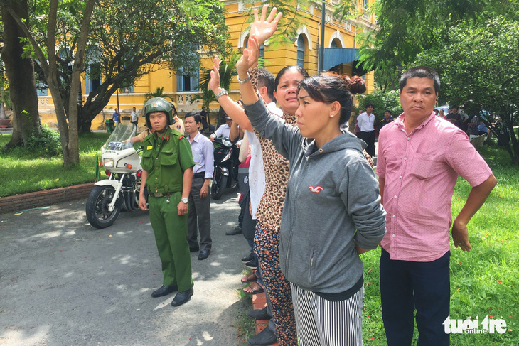 Y án sơ thẩm với nhóm khủng bố sân bay Tân Sơn Nhất - Ảnh 5.