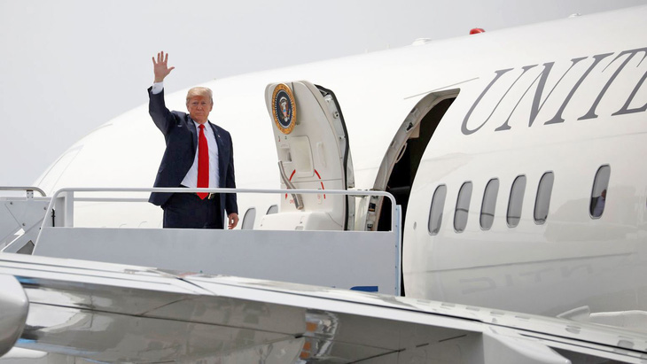 Ông Trump bay sang Singapore, Mỹ sẽ dùng máy bay ‘chim mồi’ - Ảnh 1.