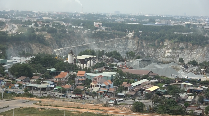 Thiếu vật liệu, Bình Dương đề xuất gia hạn nhiều cụm mỏ đá khủng - Ảnh 1.