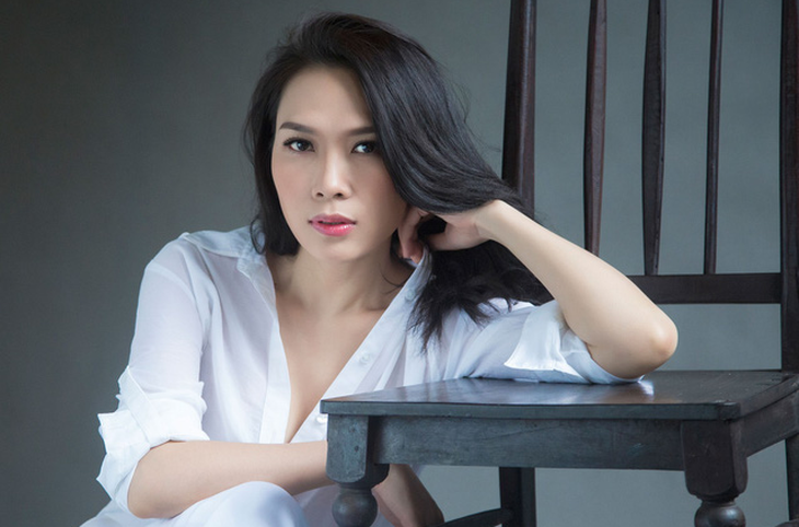 8-6: Ca khúc buồn nhất album Tâm 9, cô gái Việt mồ côi thi Miss Asia World - Ảnh 3.