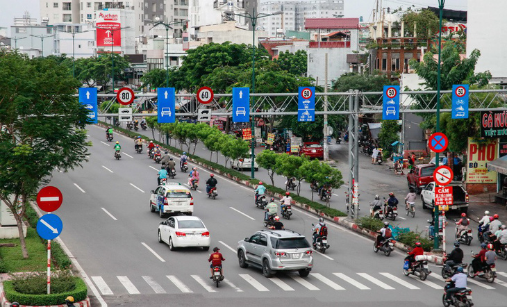 Giảm tốc độ ôtô: Tai nạn giao thông sẽ giảm? - Ảnh 1.