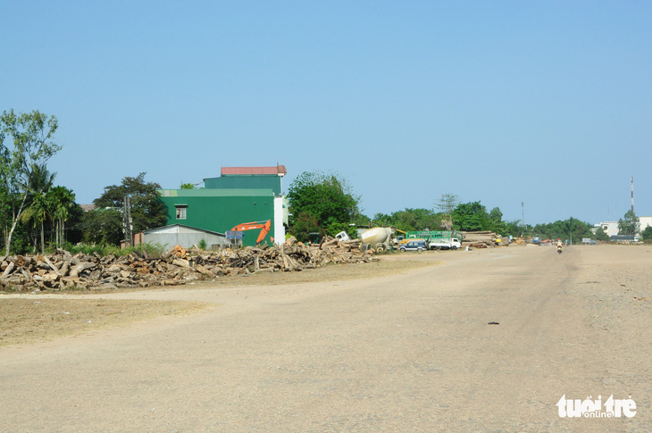 Bộ Quốc phòng giao sân bay Quảng Phú cho Quảng Ngãi - Ảnh 1.