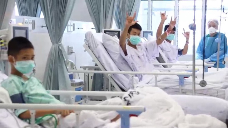 Giải cứu đội bóng Thái Lan: Những phút cuối nghẹt thở - Ảnh 1.