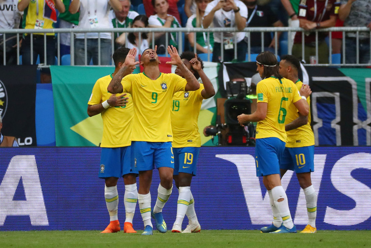 Thắng Mexico thuyết phục, Brazil lên giá trong mắt nhà cái - Ảnh 1.