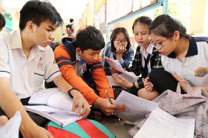 Học sinh THCS Lào Cai không còn phải đi học ngày thứ bảy - Ảnh 1.