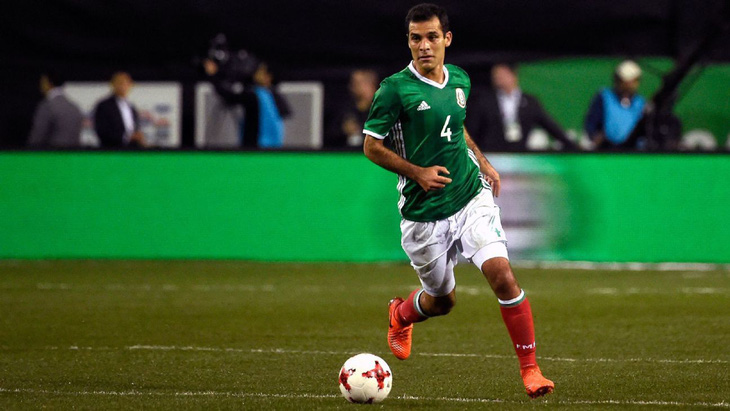 Rafael Marquez - chàng đội trưởng 16 năm lừng lẫy của Mexico - Ảnh 2.