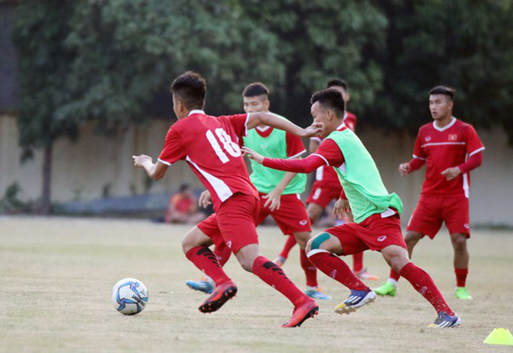 Việt Nam đè bẹp Philippines tại Giải U19 Đông Nam Á - Ảnh 1.