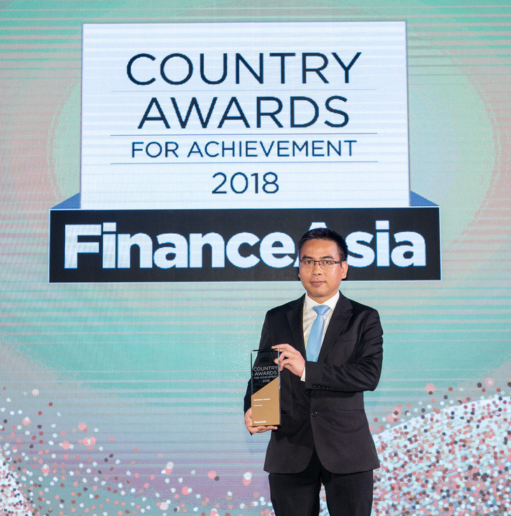 Vietcombank nhận giải thưởng ngân hàng tốt nhất VN 2018 - Ảnh 1.